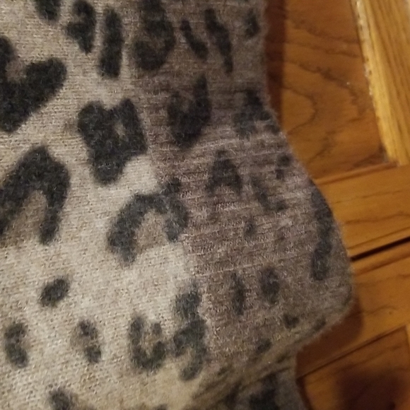 Magaschoni Cashmere Animal Print Sweater - Picture 3 of 5